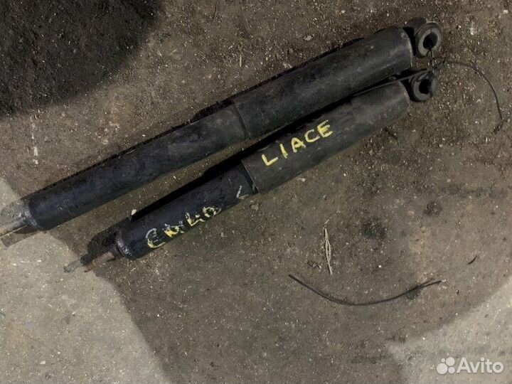 Амортизатор задний Toyota Lite Ace CM40 1995