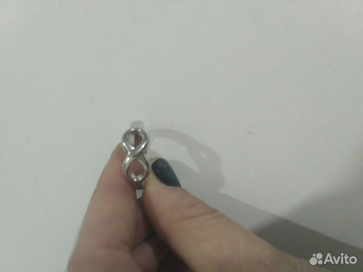 Кольцо бесконечность