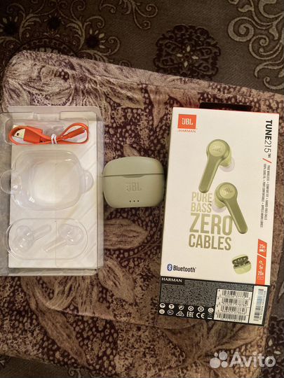 Беспроводные наушники jbl tune 215 tws