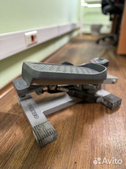 Тренажер степпер хотьба