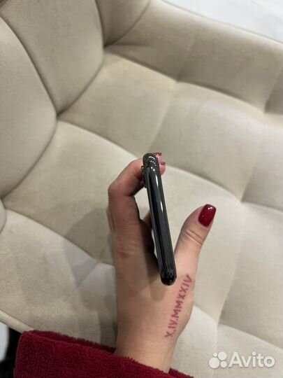 iPhone X, 64 ГБ
