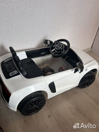 Электромобиль