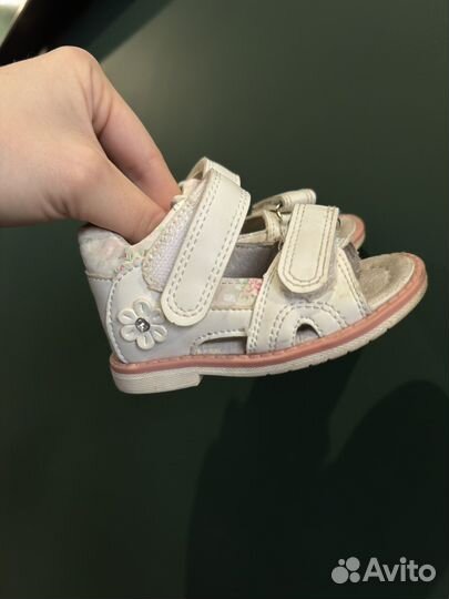 Босоножки детские 20