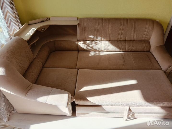 Угловой диван