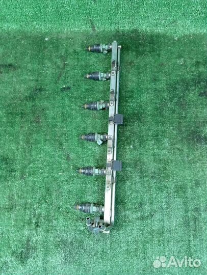 Топливная рампа с форсунками BMW 5 серия