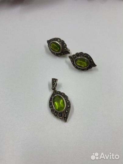 Серьги и кулон серебро с хризолитом