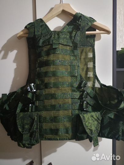 Разгрузочный жилет