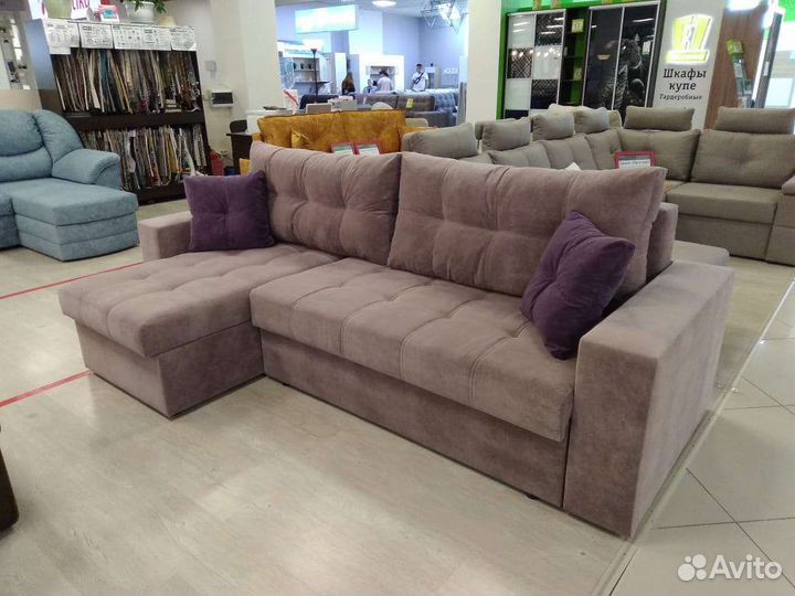 Диван с оттоманкой