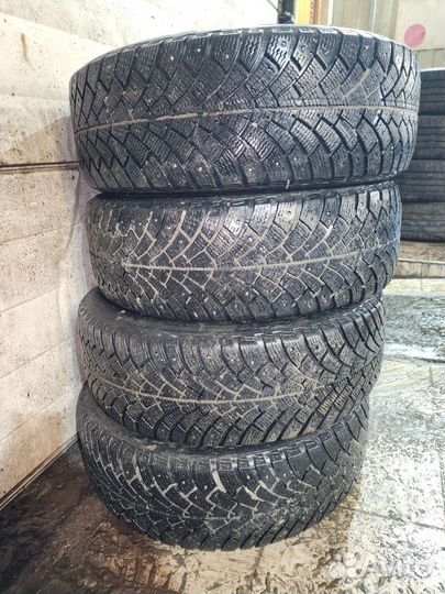 Bfgoodrich G-Force Stud 215/60 R16