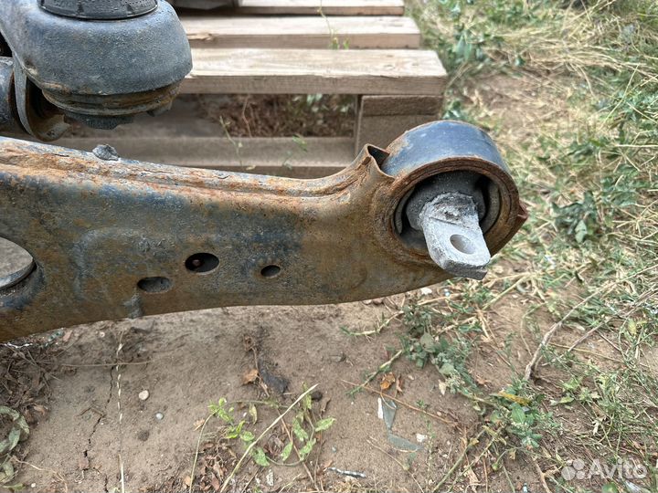 Lexus RX4 Рычаг задний продольный 3.5 4WD L/R