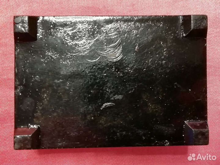 Две лаковые шкатулки