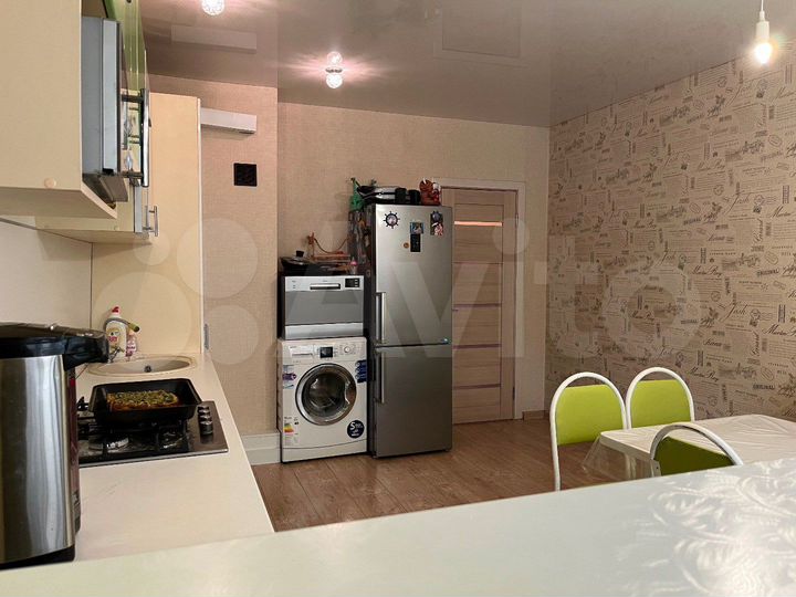 2-к. квартира, 57 м², 2/6 эт.