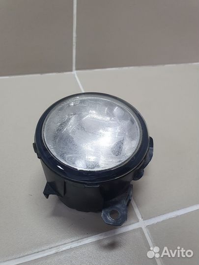 Противотуманка Mitsubishi Pajero Sport 3