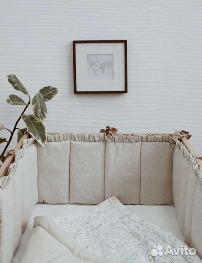 Бортики льняные в кроватку