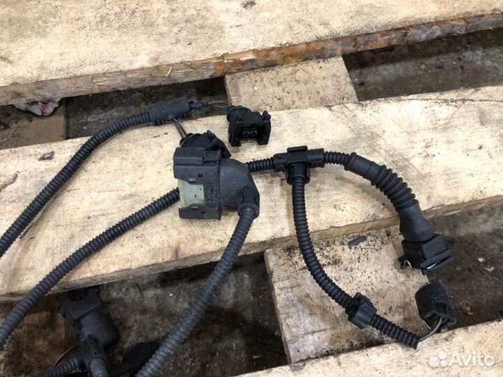 Проводка двс передняя Bmw 6 E63 N62B44 2004