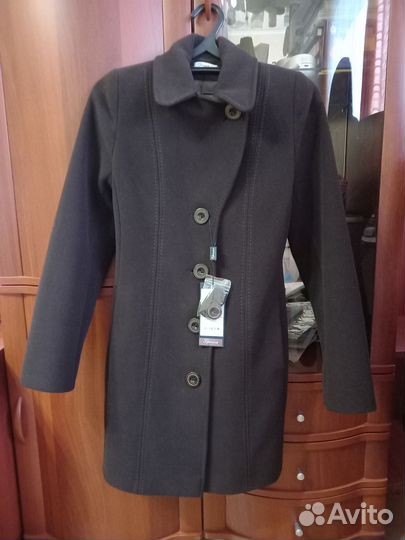 Пальто классическое демисезонное