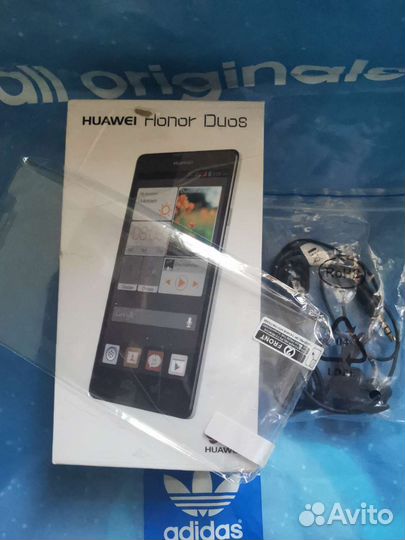 Телефон huawei (honor) G 700