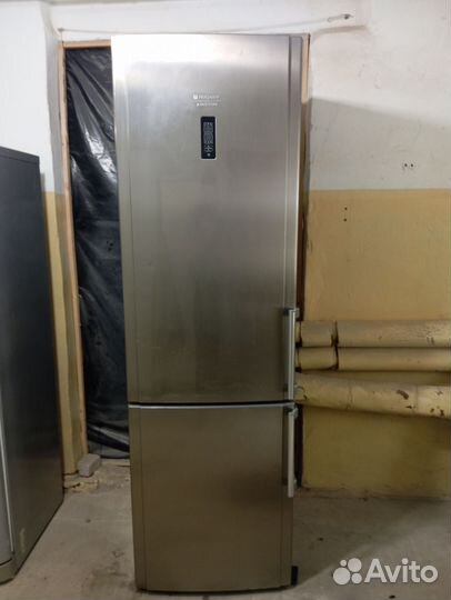 Холодильник двухкамерный Hotpoint ariston