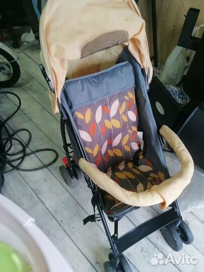 Прогулочная коляска трость