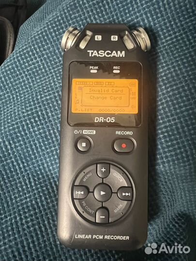Портативный рекордер Tascam DR-05