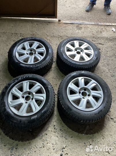 Pirelli Ice Zero 195/65 R15