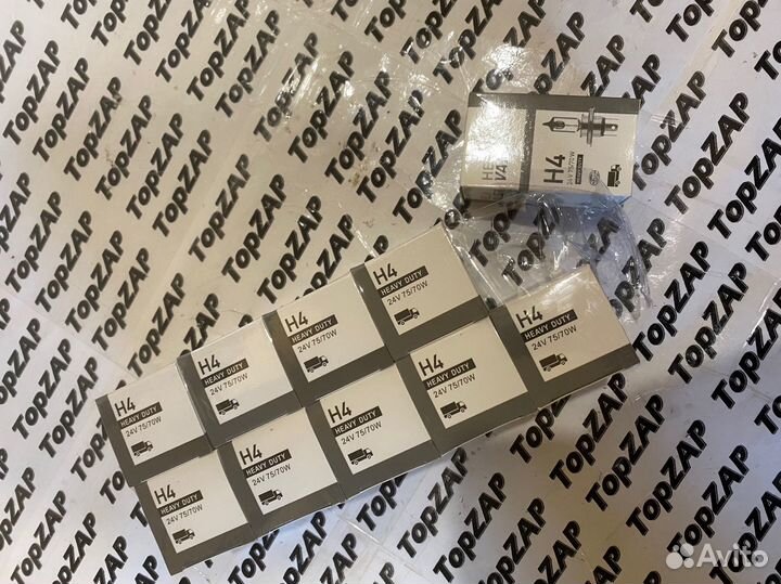 Лампы H4 Hella 24V 75/70W-цена за 10шт.Новое