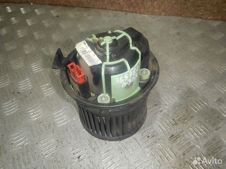 Моторчик отопителя, Peugeot (Пежо) -308 (07)