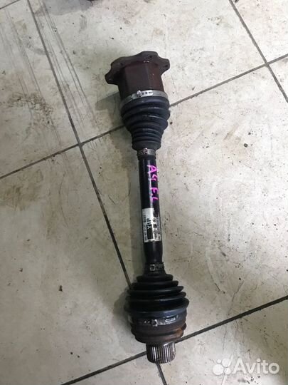 Привод передний левый Audi A4 cdnf 2010