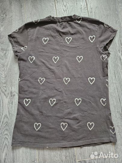 Шорты Adidas и футболка Reserved