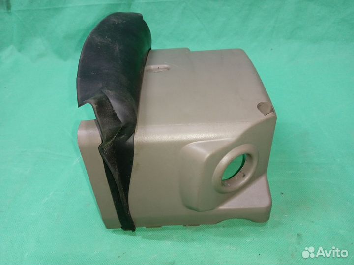 Dodge Caliber I кожух рулевой колонки нижний