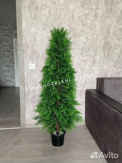 Искусственная туя