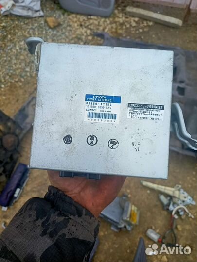 Блок управления рулевой рейкой Toyota Prius nhw10