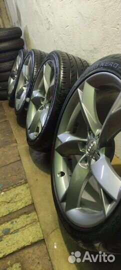 Бомбические литые диски VAG R19 5х112. Ет32