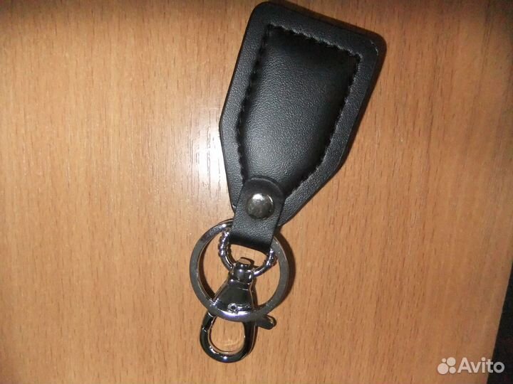 Брелок для ключей из натуральной кожи