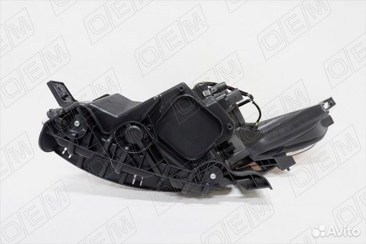 Фара правая для Ford Explorer 5 2010-2015 560421