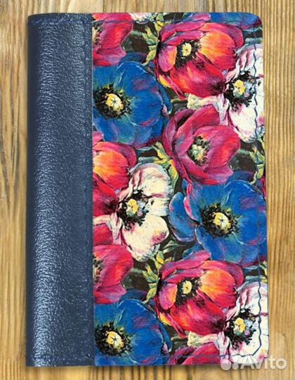 Кожаная обложка для паспорта