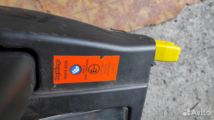 База Isofix для автокресла Peg-Perego
