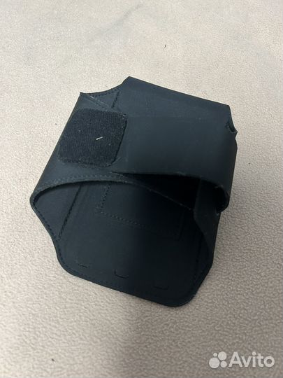 Спортивная повязка на руку для бега