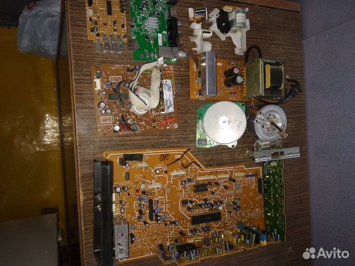 Схема видеомагнитофона Hi tachi