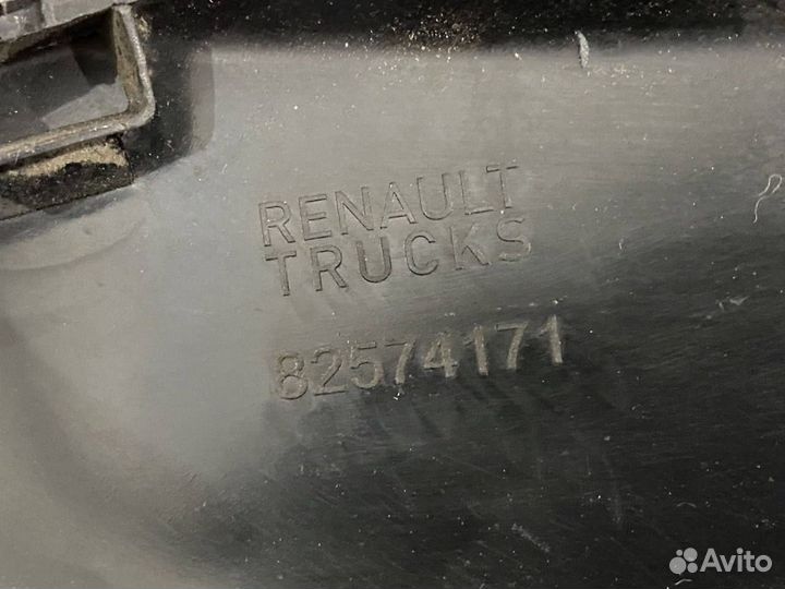 Накладка (крышка) на зеркало левого Renault T