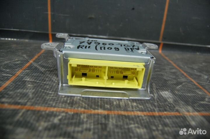 Блок управления SRS - Honda Pilot 3