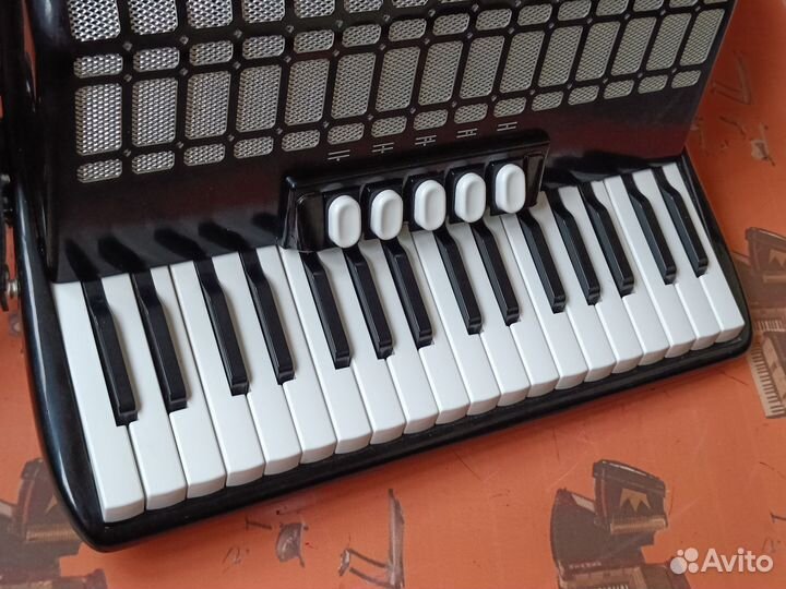 Аккордеон weltmeister achat 80 басов