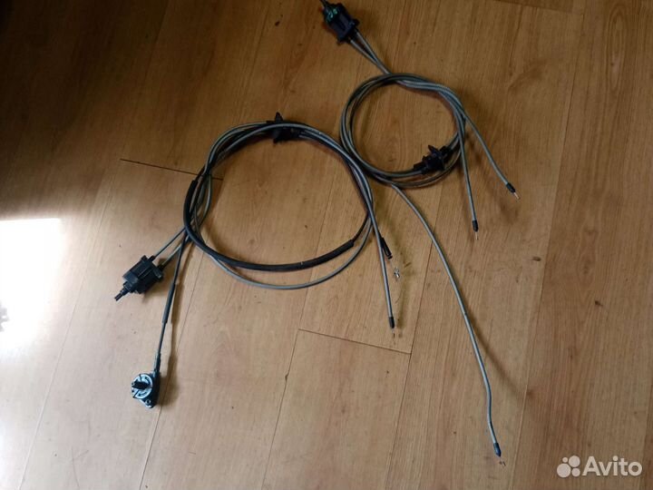 Трос капота и корректора фар Рено Логан1