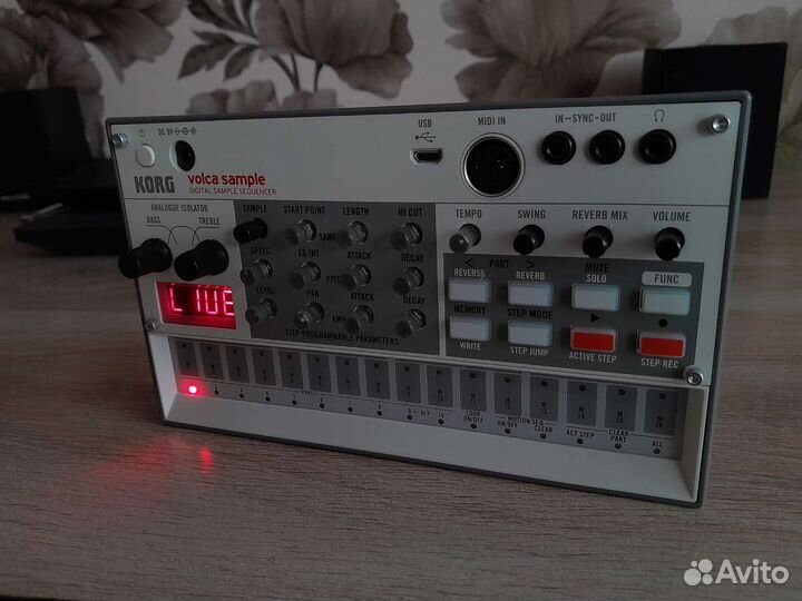 Сэмплер korg volca sample 2