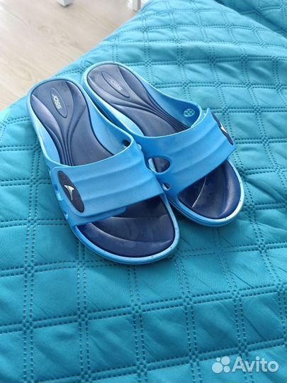 Шлепки для бассейна женские