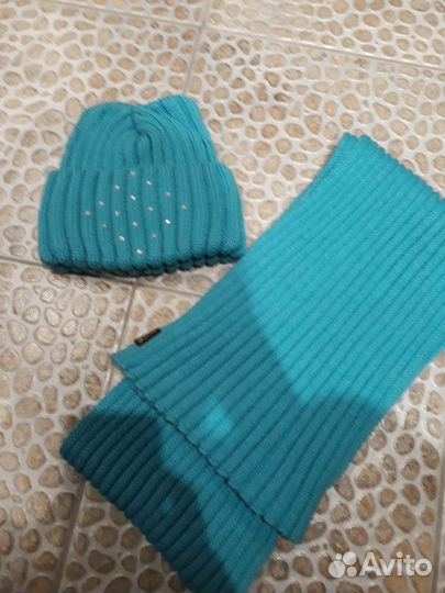 Шапка и шарф с кристаллами Swarovski