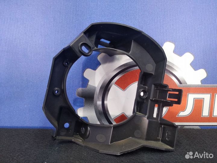 Кронштейн птф правый Toyota Prado 150 2009