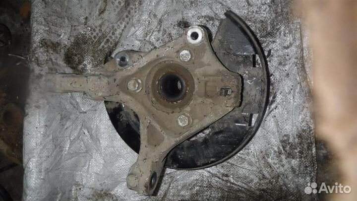 Кулак поворотный передний левый Chevrolet Cruze 2