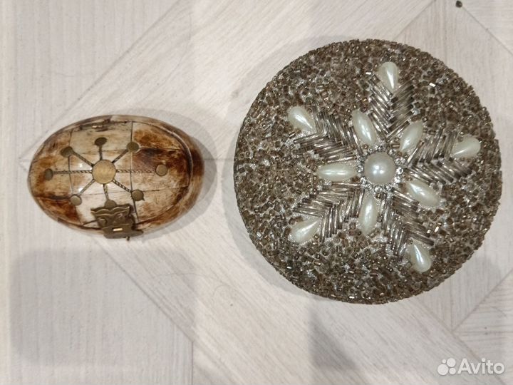 Шкатулочки бу две штуки