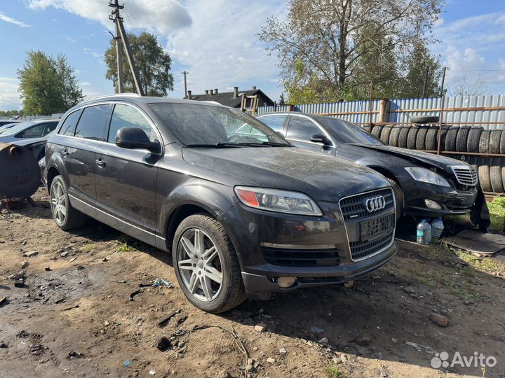 В разборе audi Q7 (quattro AWD BAR 4.2) 2007